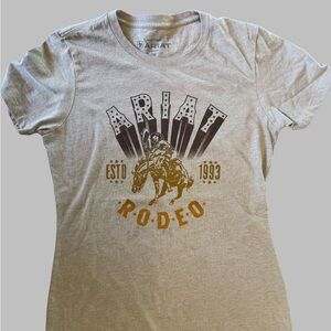 Women’s medium Ariat Rodeo t-shirt